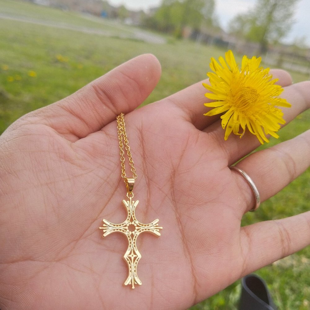 cross pendant chain